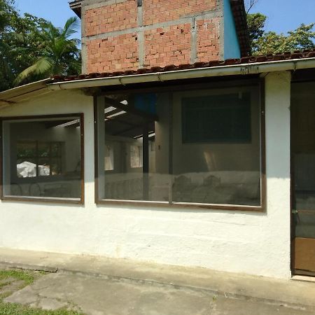 Chale No Jardim Ar Condicionado Pereque Acu Villa Ubatuba Ngoại thất bức ảnh